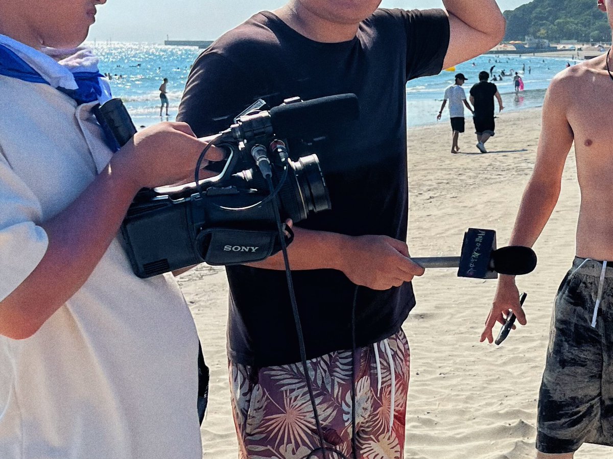 zituwakaidan's tweet photo. 実は先日、海で怪談蒐集している際に「月曜から夜ふかし」の取材を受けたのですが、その時ちょうどお話を聞かせてもらってた子たちが揃って未成年飲酒してたので全カットになってました。ほんまにありがとう。 https://t.co/gAbhcpfU0x