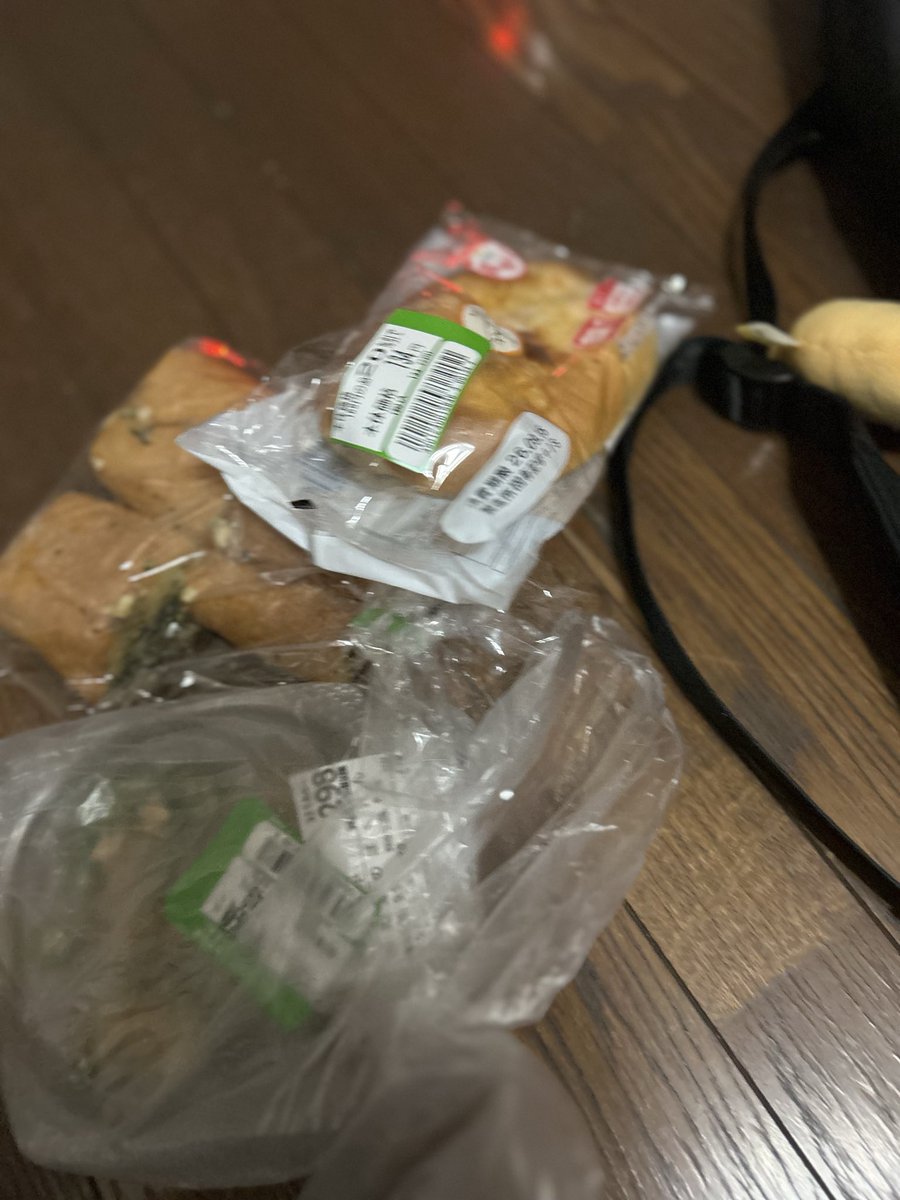 u_hanadayo's tweet photo. なにをやっているんだろう https://t.co/F0z4zJx82s