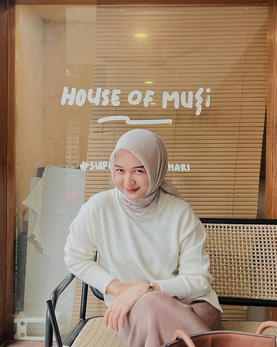 michaeljburke3's tweet photo. ready open bo vcs batam tapi aku chubby ada ga ya
#bobatam  #openbobatam #availbatam #availvcs https://t.co/ae9OHQrapD