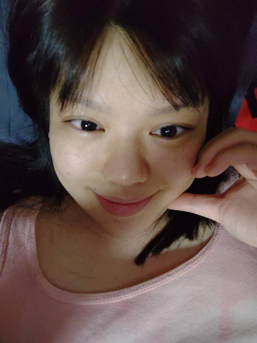 Hasumi_U7's tweet photo. 살 빼야겠다……
무보정 사진 볼 때마다 성형하고 싶어…… https://t.co/Q5my3yHsRl
