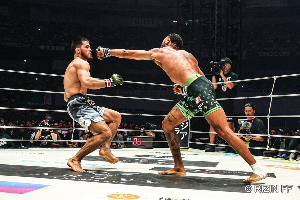 rizin_PR's tweet photo. #RIZIN100CLUB ではフルファイト全試合が見られる🔥

9/10(木)京セラドーム大阪で開催された
『ANGEL CHAMPAGNE presents #超RIZIN5 浪速の超復活祭り』🎆

フルファイト全試合を公開中！🥊

興奮しっぱなしの試合、涙なしでは見られない試合の数々を、何度でもお楽しみください✨✨

ご視聴はこちら👇
https://t.co/lNKHmlqFcO
※ご視聴には会員登録が必要となります。

@rizin100club