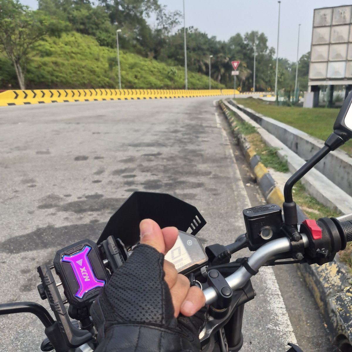 velakilirgin's tweet photo. Selamat hari Malaysia! Cuti2 ni balik kampung la apa lagi an. Love sikit! 🫶 https://t.co/M5HSuw8JG2