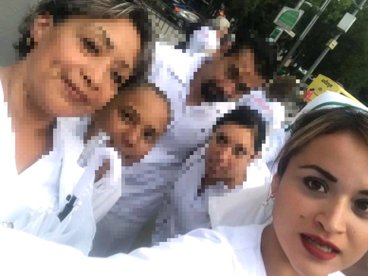 aby34106's tweet photo. Disfruten su 15 de septiembre mientras aquí los esperamos si les da una congestión alcohólica 🤭🤭🫣 https://t.co/yXSVqywlL5