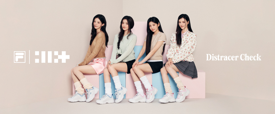 BEEEEM_NEWS's tweet photo. ILLITが魅せる、ギンガムチェックデザインの厚底シューズ。FILA「DISTRACER」新作モデル ビジュアルムービー出演
#ILLIT 
https://t.co/KyeNso5v6S https://t.co/Vf0BfBVscC