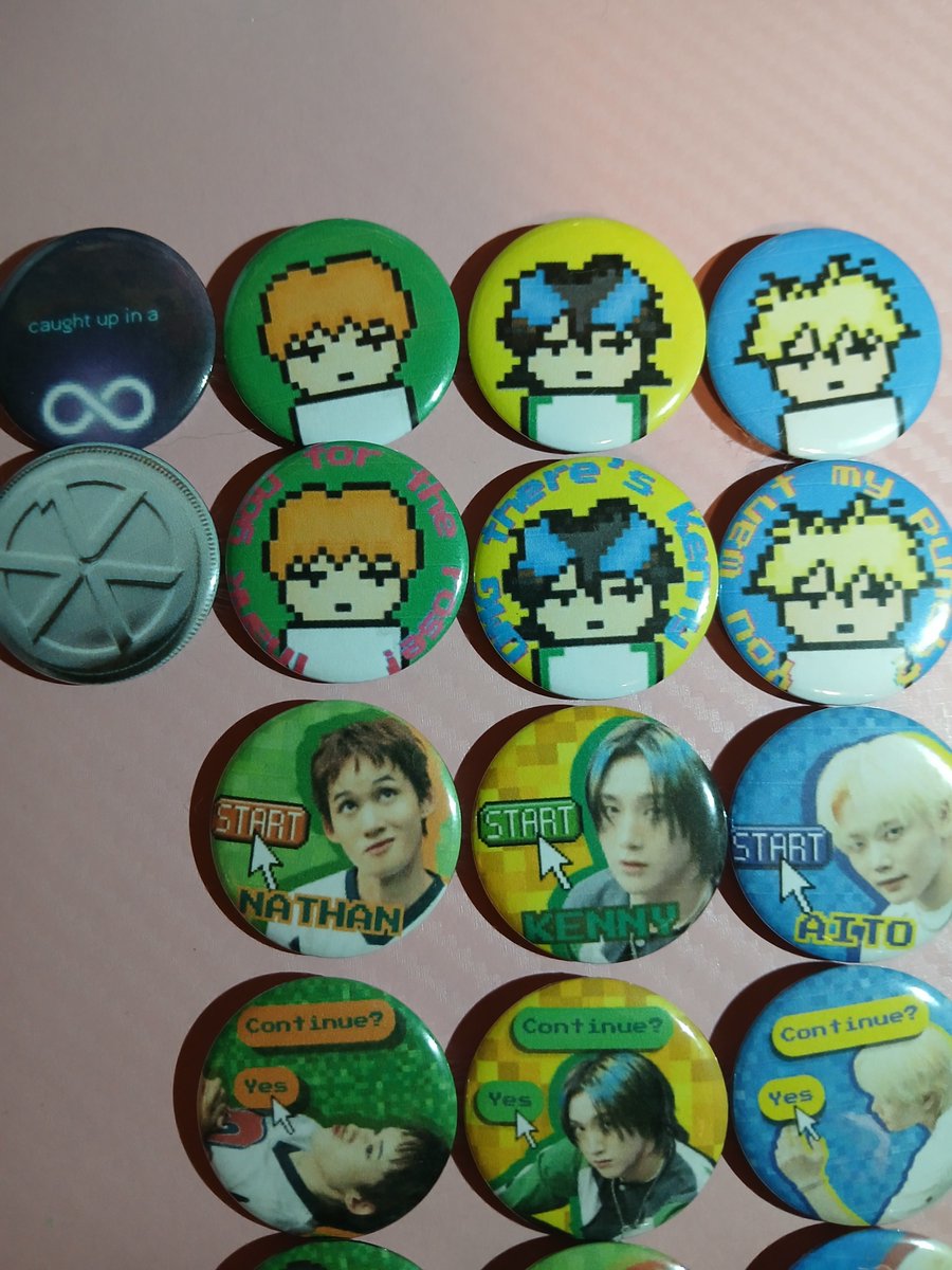 Briellestar9's tweet photo. My entry for #LOOPBonusStage ! 1VERSE LOOP pins designed and made by me :] https://t.co/I4hQe9qgf3