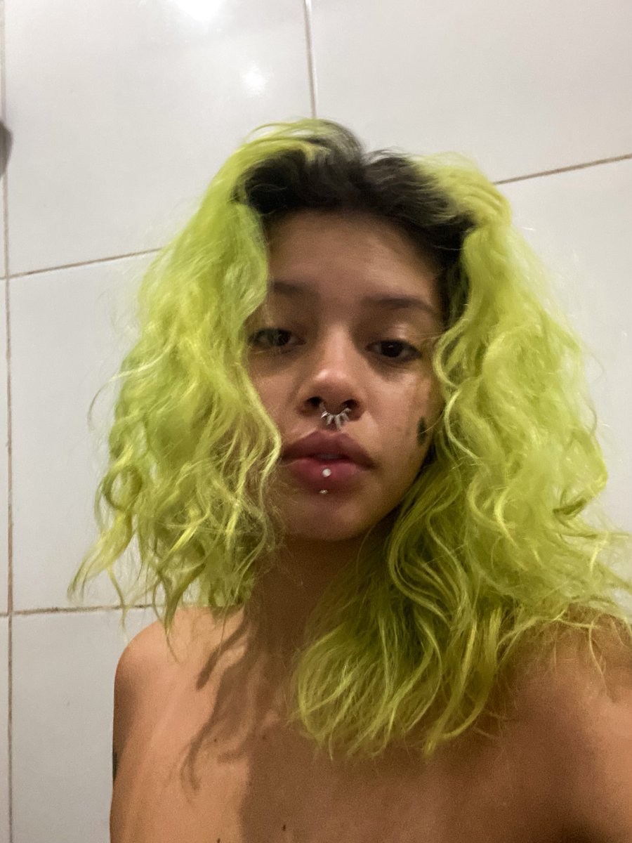 DesgustingRat's tweet photo. Eu roubo a energia vital do meu homem toda vez q dou pra ele e como consequência fico mais bonita https://t.co/I95CuVaPiH