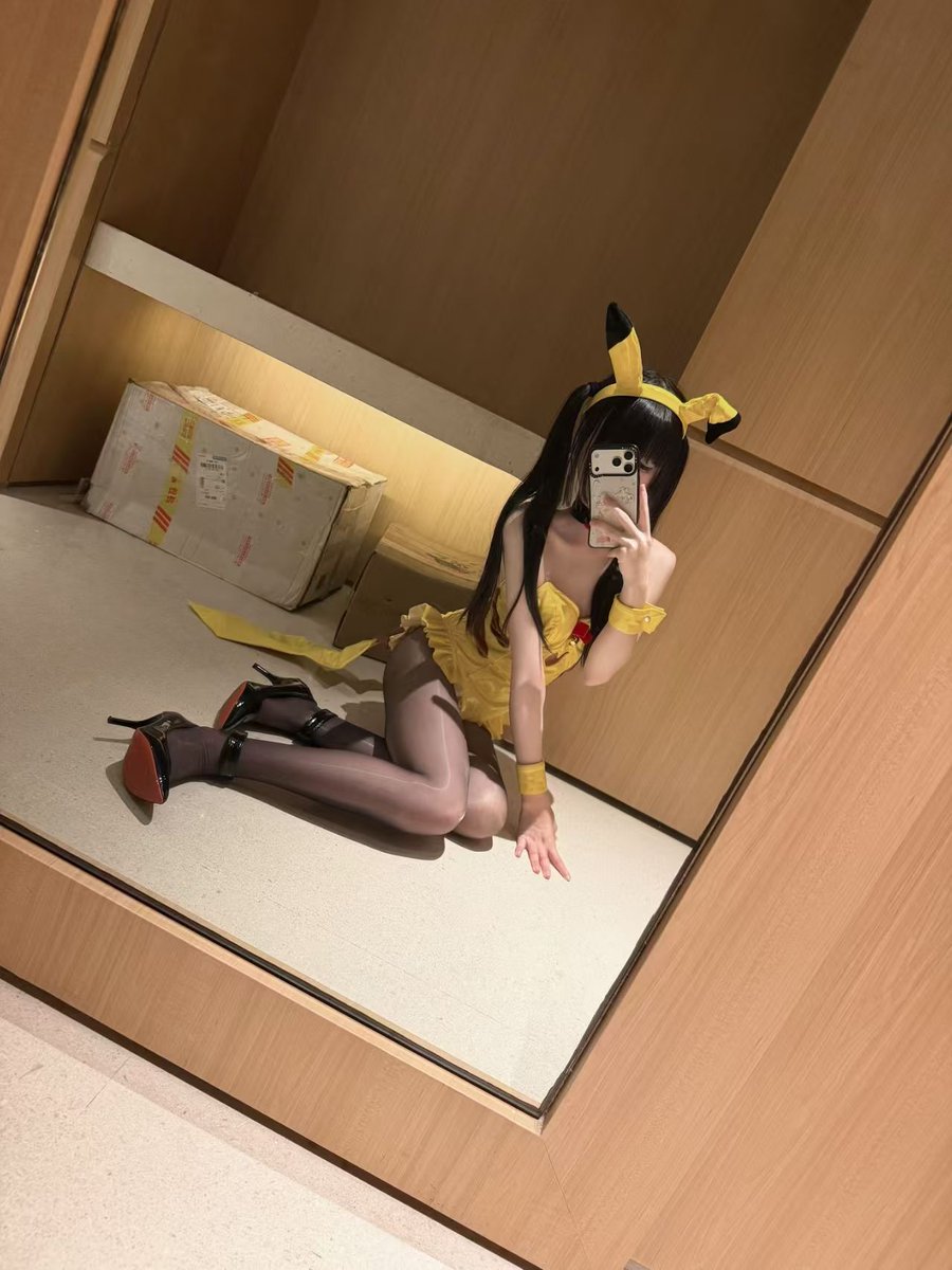 131313yyyy's tweet photo. 我这种坏脾气的女孩子，又喜欢用钱去衡量一个人的好坏，你能包容我几分呢？还愿意和本喵约会吗？  #太仓  #太仓个人 https://t.co/TbZqemQr3x