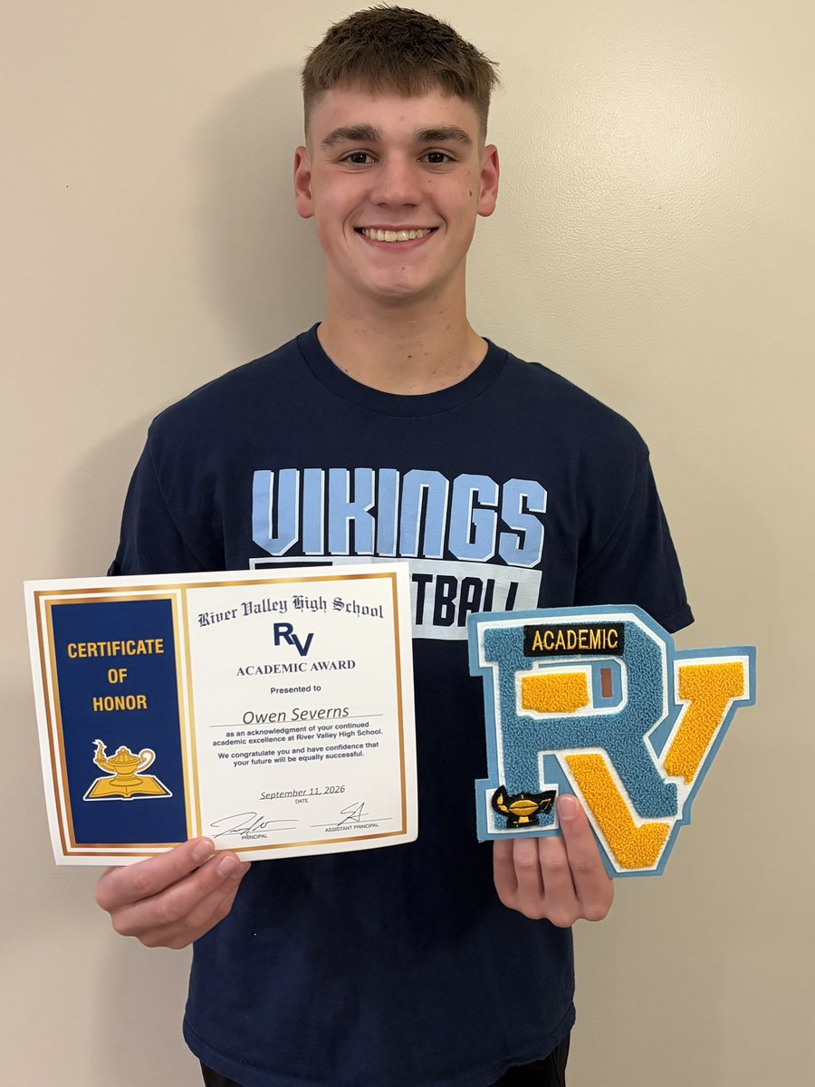 OSeverns5's tweet photo. I won’t be winning any sports awards this season due to my injury. But, I am extremely proud of this award. 

@BradMaendler @PrepRedzoneOH @JaredLuginbill @Bryan_Ault @OhiosElite1 https://t.co/b4MFiTDlSW