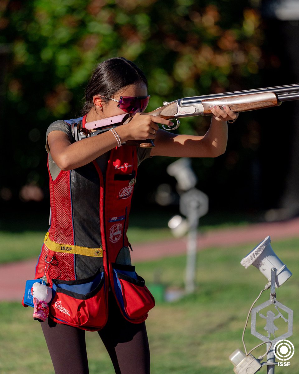 USAShooting's tweet photo. Bronze with a side of attitude 🥉😙

Amaris Cerra claims Bronze in Junior Women’s Skeet at the ISSF Junior World Cup in Porpetto, Italy! 🇺🇸🇮🇹

When the scores match the confidence.

#bronze #attitude #confident #womeninsports https://t.co/0tJQR6P9RG
