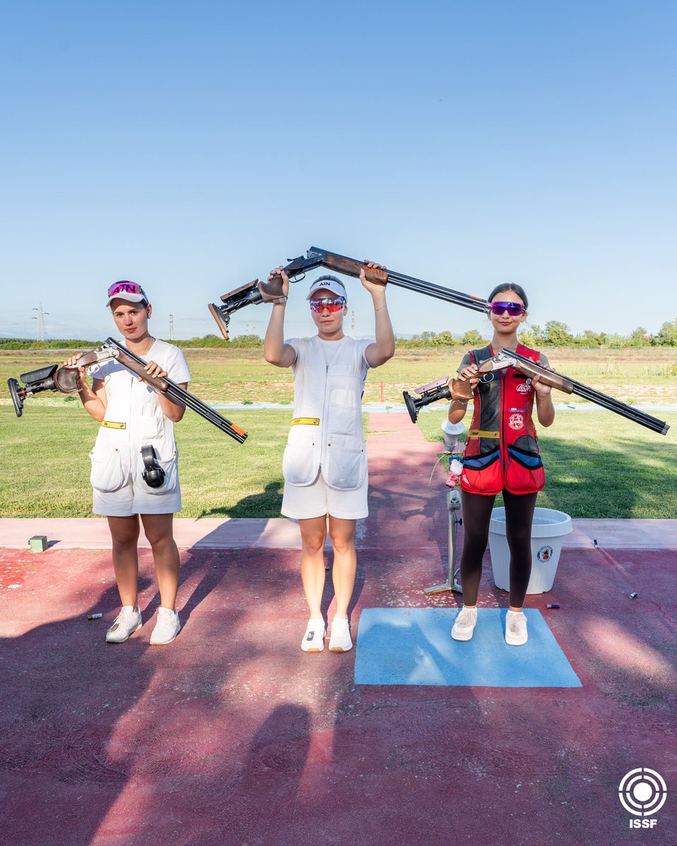 USAShooting's tweet photo. Bronze with a side of attitude 🥉😙

Amaris Cerra claims Bronze in Junior Women’s Skeet at the ISSF Junior World Cup in Porpetto, Italy! 🇺🇸🇮🇹

When the scores match the confidence.

#bronze #attitude #confident #womeninsports https://t.co/0tJQR6P9RG