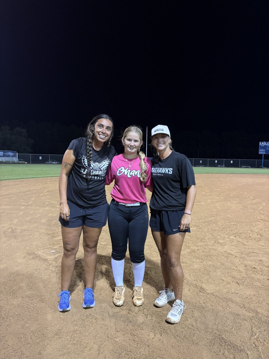 Adalynneweber's tweet photo. Thank you @JustusPerry18 and Coach Mac for a great night of instruction and drills. Really enjoyed the game at the end 😉 
Always a good time with you  @donuttt2 🫶🏻 
@Ohana_Softball https://t.co/3s1vSeoq8z