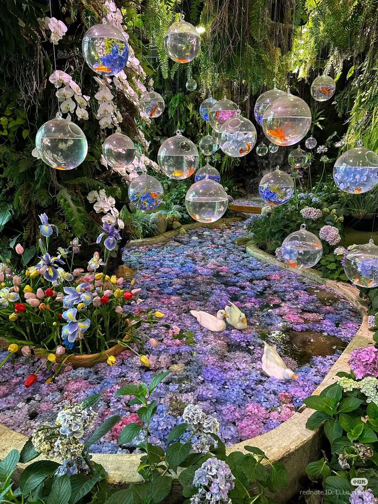 greenvibe's tweet photo. walk under color https://t.co/RhfWZxLyS1
