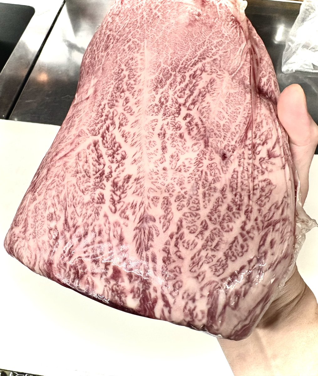 akabaneramen's tweet photo. お世話になります。
9/16水曜日
本日お休みになります。
ご不便をすいません
引き続き宜しくお願い致します
明日は通常営業です。

今週末9/19.9/20は
熱狂中野ラーメン祭2026出店の為
赤羽店舗はお休みです重ねて🙇🏻‍♂️
ラーメン祭スペシャル限定用の
koba.さん厳選極上和牛使用します🥩
お楽しみに❣️ https://t.co/bv3lb97roW