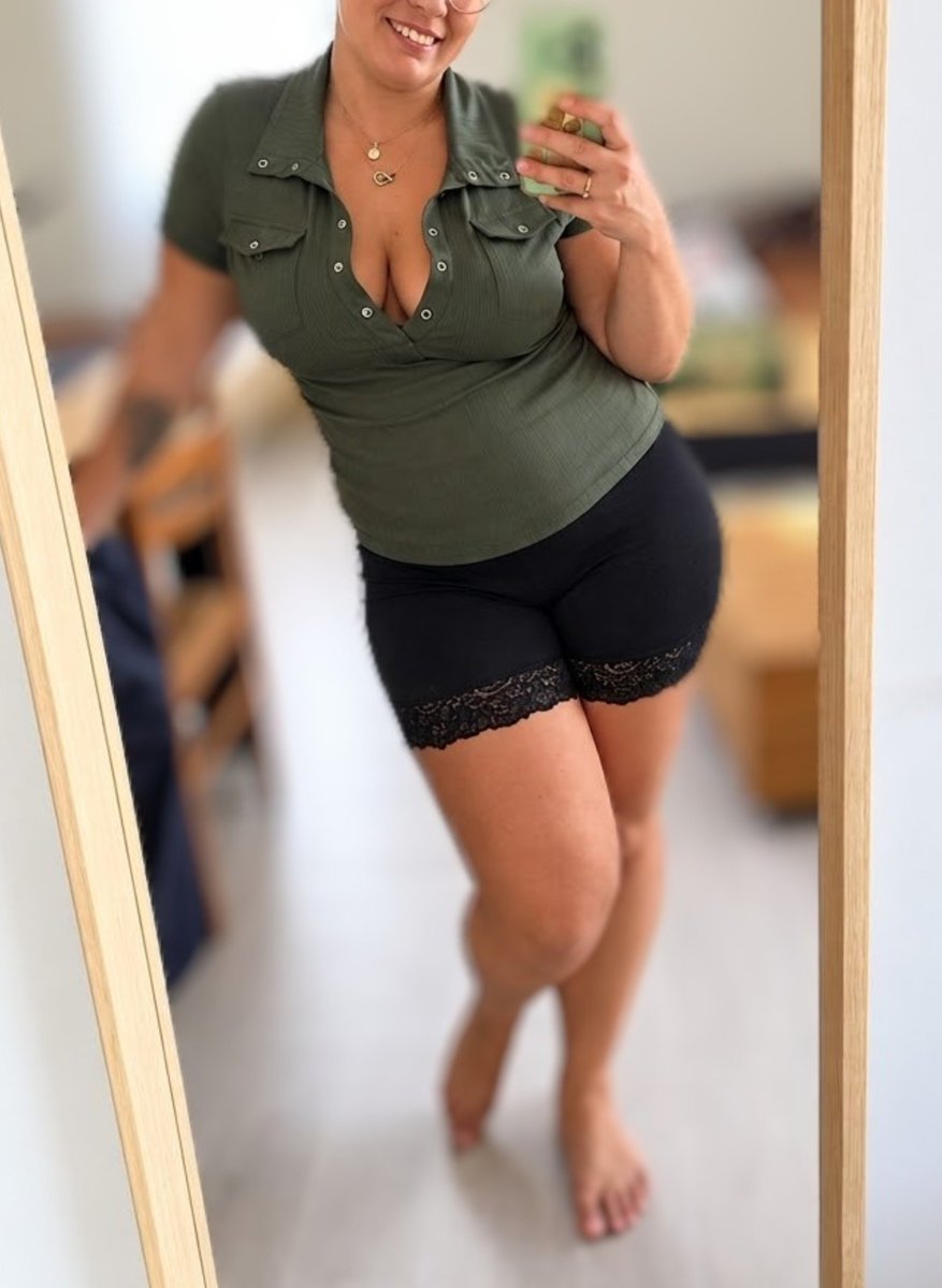 JessicaLamare69's tweet photo. Un petit coucou.
N'hésite pas à me rejoindre 
https://t.co/sIXYJ9biHK https://t.co/2EZMIyV1uy
