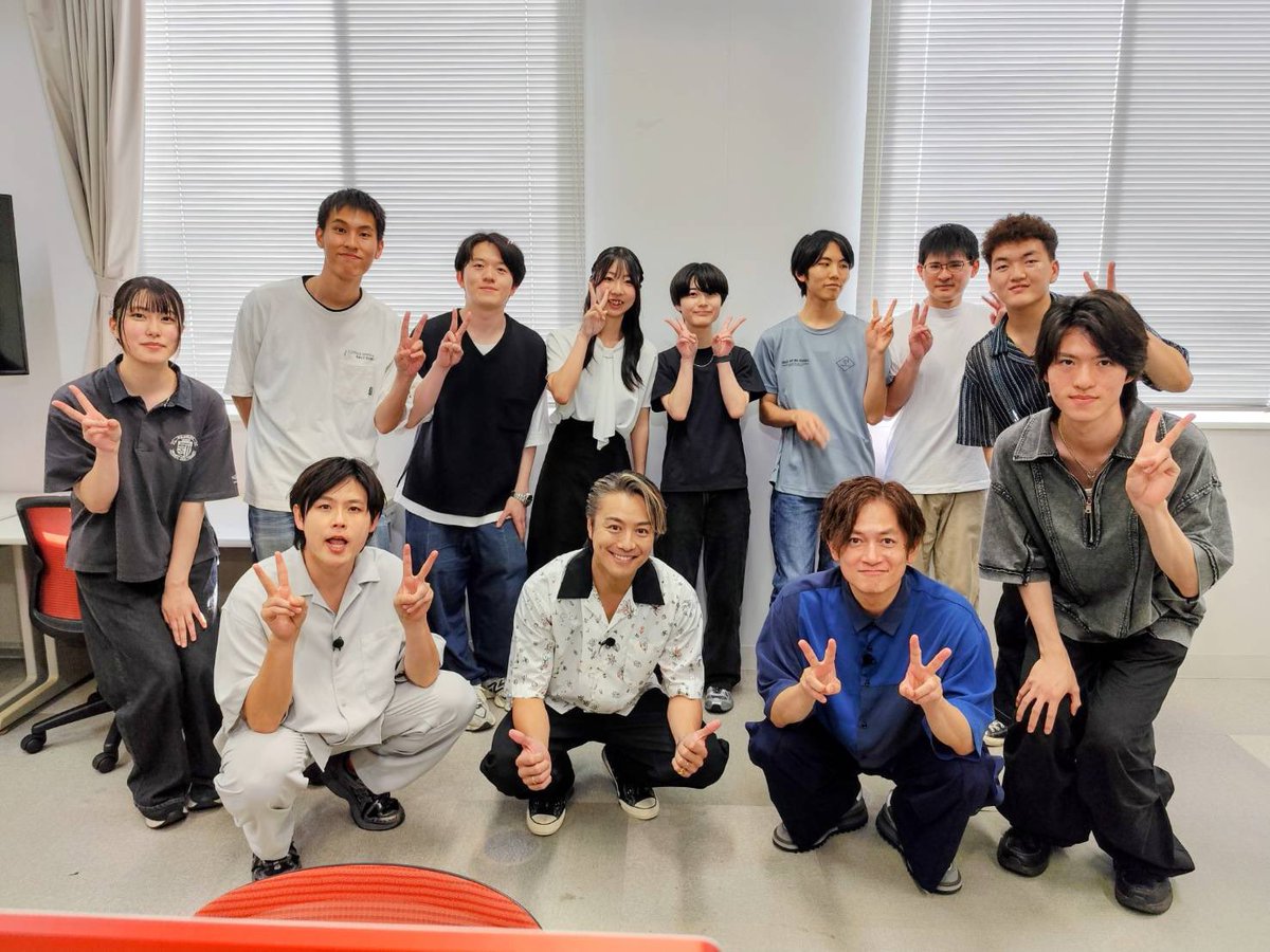 siebold_digital's tweet photo. 📺学生がテレビ番組に登場！

本学シーボルト校のサークル「Digital Entertainment」が長与町図書館の新しい図書カード制作に協力
その様子がNIB「恩返しバラエティ　TAKAHIRO」で放送されます。
９月18日（金）１９時から　
学生たちの活躍をぜひご覧ください！どうぞお楽しみに！！

#長崎県立大学 https://t.co/E75SY4VBcX