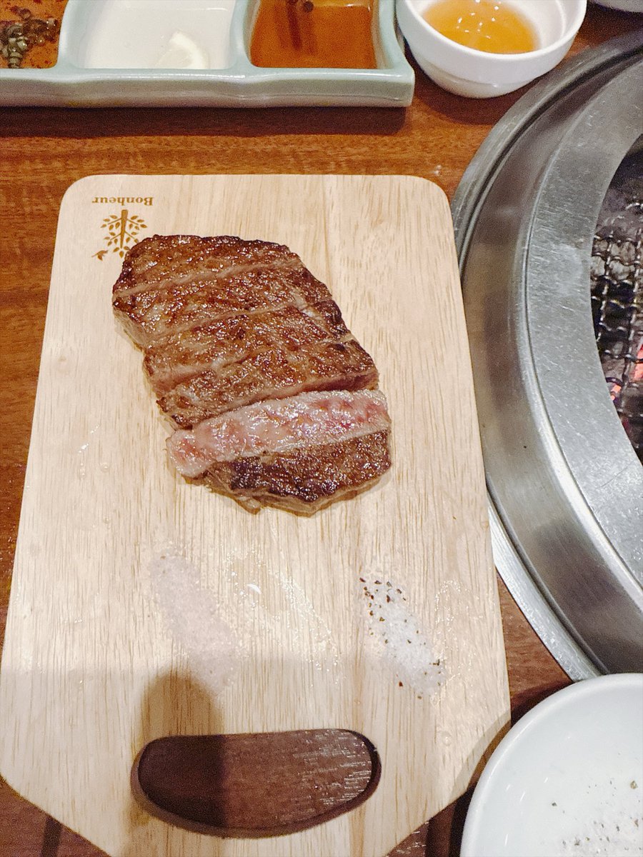 yuko38541682's tweet photo. 新宿でハマってる焼肉屋さん𓀠❣️

またお待ちしてます☺️

言われたから行かなきゃだわw https://t.co/Rm3ck2LkSU