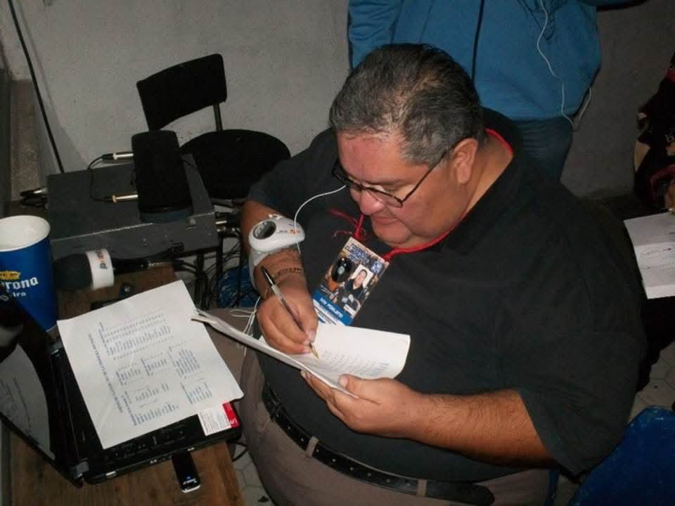 DeporPueblaRHE's tweet photo. ⚽🎙️ Mucho éxito a todos. Nos hicieron recordar a Don Ricardo comentando los partidos

Que este sea el regreso que tanto esperábamos a las transmisiones del Club Puebla. 🙌🔥

¡Que venga una nueva etapa llena de grandes partidos y grandes historias! 🎧⚽️

🔄 @pepehanan @patoaguilar73 @ricardo_cid @ChevaKevin @OmarCr95