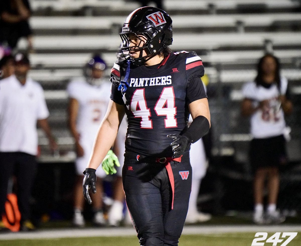 CKennedy247's tweet photo. NEW: 2028 DL Fine Taufatofua Vailahi is already up to 20-plus offers

The talented front liner has some early standouts, programs from all over the country already in pursuit…

More📝- https://t.co/w3QS4t7KFM https://t.co/f2SycmUGJQ