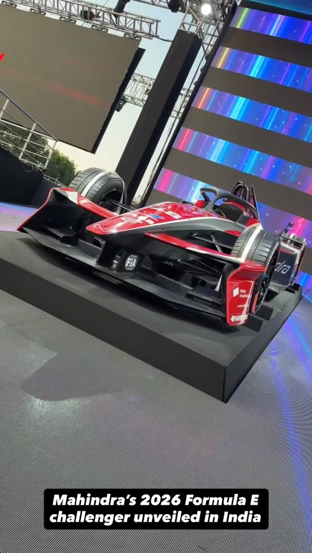 CliftonRatley's tweet photo. dippy_s 
Mahindra Racing unveils its 2026 Formula E challenger in India. https://t.co/sSeS5q1KAN