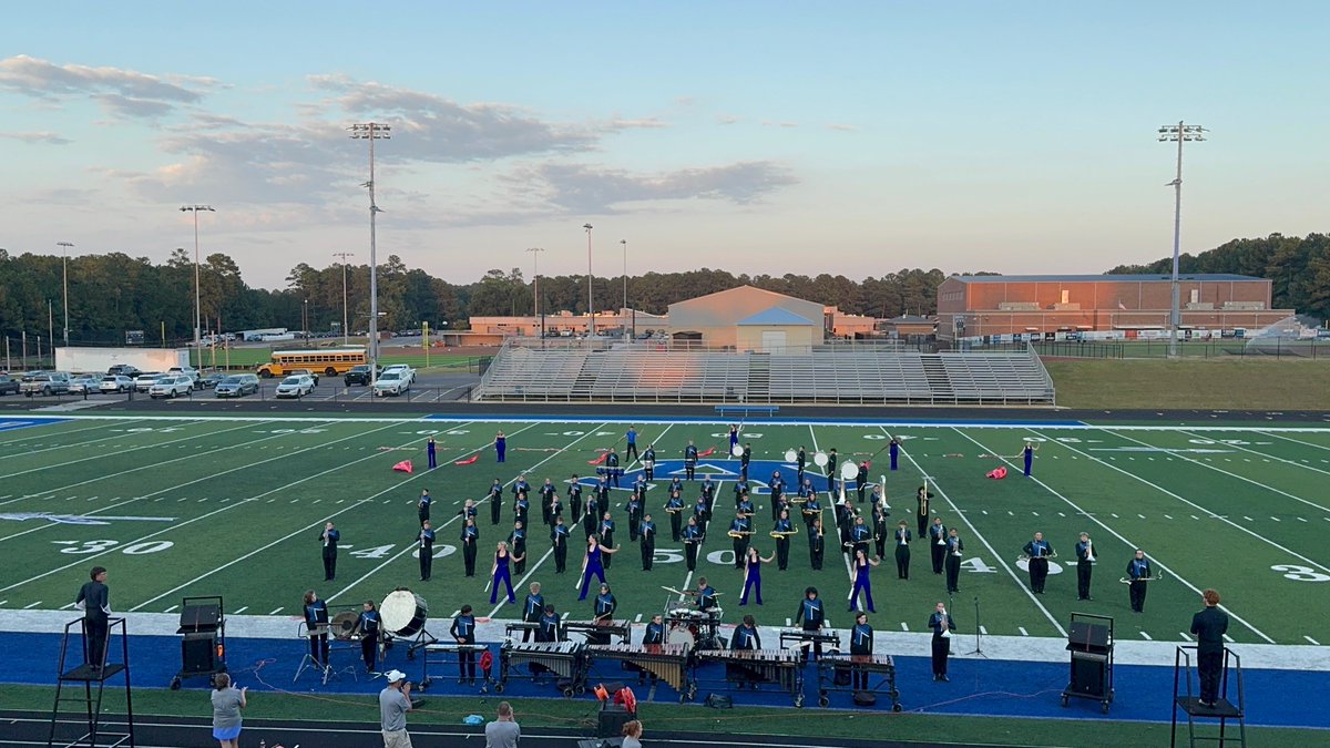 ModelHighDevils's tweet photo. What an amazing performance by our Blue Devil Marching Band at the Floyd County Exhibition tonight! https://t.co/or83BsX26y