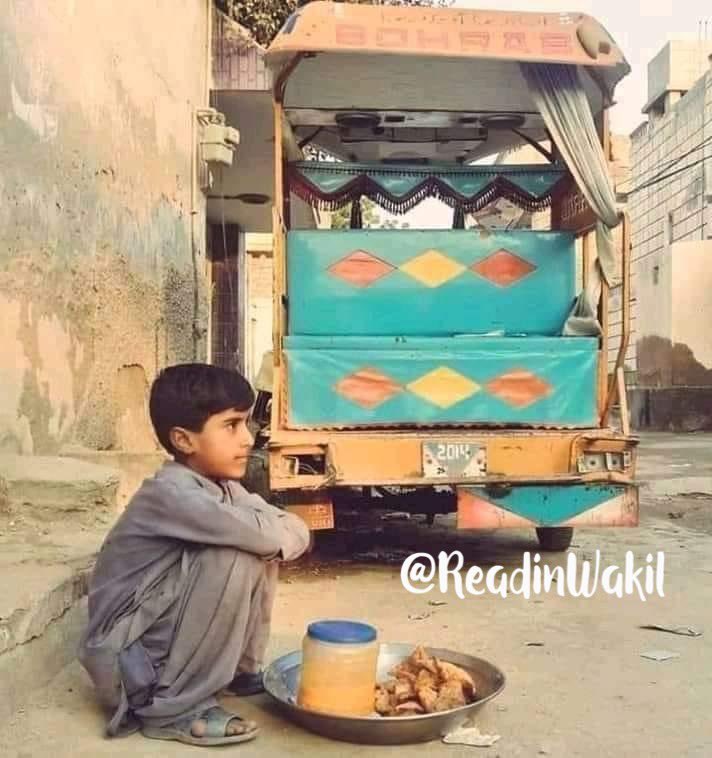 ReadinWakil's tweet photo. یہ ہیں وہ پاکستانی بچّے
جن کے نام پر ملک کی اشرافیہ بدمعاشیہ
بیوروکریٹس اور جرنیلز IMF سے
خطیر رقم بٹور کر بیرون ملک اپنی جائیدادیں بناتے ، جزیرے اور محلات
خریدتے ہیں کوئی پوچھنے والا نہیں ۔ https://t.co/oPgIjaD2nc