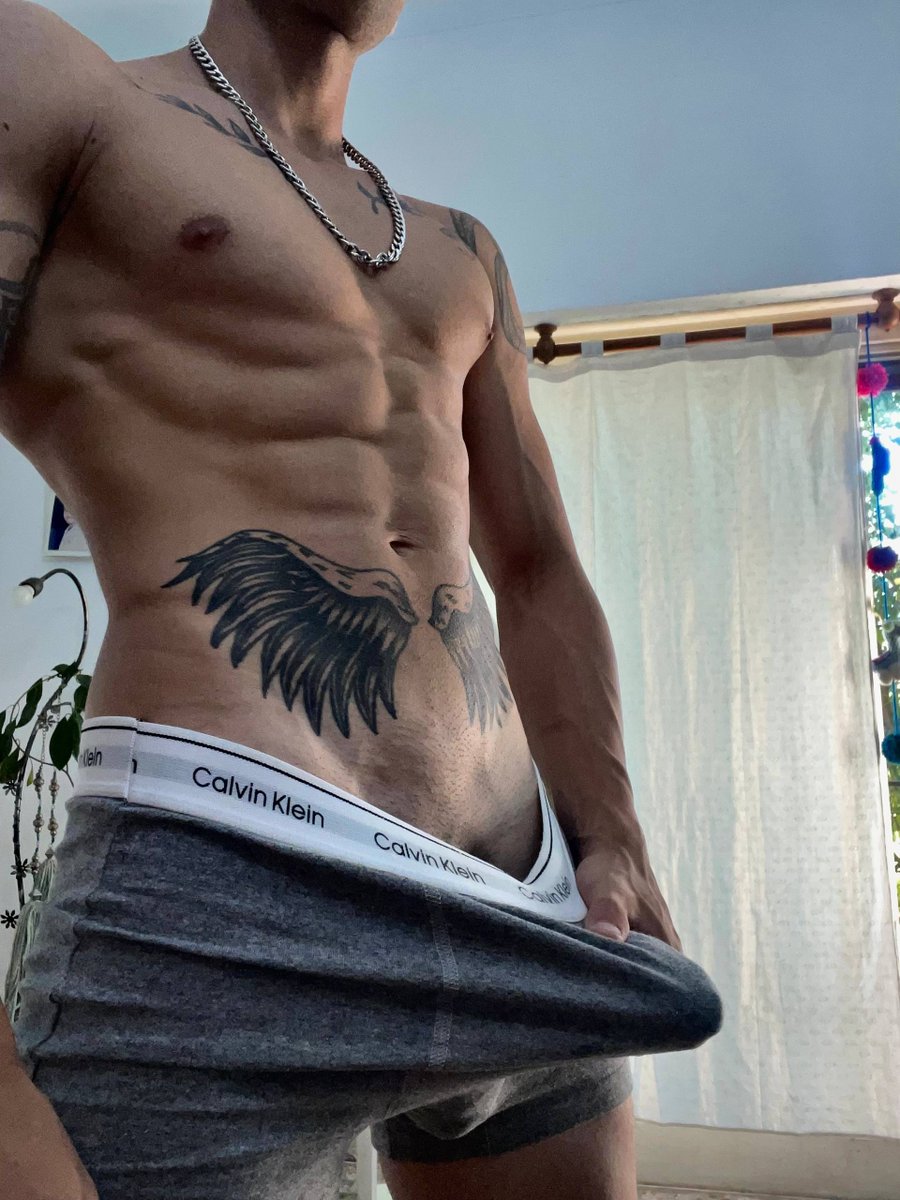 itsme_simonXYZ's tweet photo. Add me on OnlyFans and be my fan. You shall be rewarded by a monster cock and a good fuck👅💦 https://t.co/9aGLkvxekg