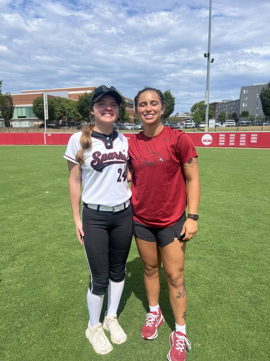 averyramsey2030's tweet photo. I had a great time at @RazorbackSB camp! I got some good feedback and ready to get to work. https://t.co/JIRm5vSQnP