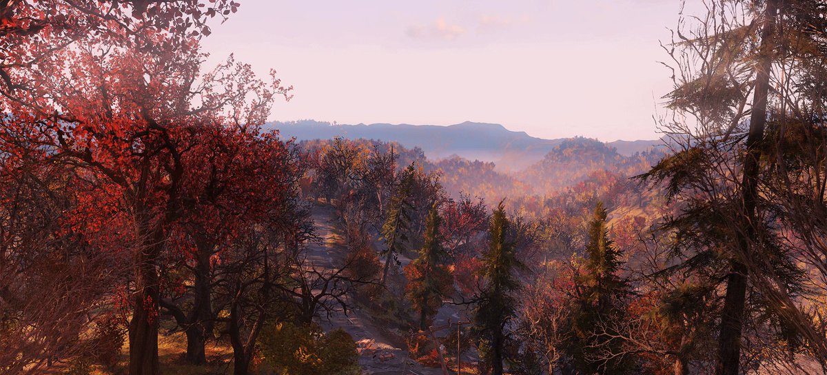 beohertz's tweet photo. ＃Fallout76 #Fallout76_PS
PS版のFallout76アップグレードについて
🔹今回のFallout 76 PS5ネイティブ版は、Bethesdaとしては「すべての所有者に提供したい」という方針のようです。ただし、PS Plus Essentialの月間ゲームとしてPS4版を入手したユーザーについては、Sonyの標準ルール上、そのPS4版ライセンスからPS5版へ自動アップグレードできない可能性があります。
🔹日本では一部のPS4版所有者に「PS5デジタルアップグレード 165円」が表示された例もありますが、これがEssentialで取得したPS4版にも適用されるかは現時点で不明です。
🔹そのため現在の焦点は、PS Plus Essentialで取得したFallout 76のPS4版を、PS5版へどう移行できるかという点です。Bethesdaはこの扱いを現在確認中としています。

👉️ベセスダDiscordチャンネルより
『Fallut 76 ニュース - PlayStation Plus Essentialについて
チームとしてこのネイティブ対応版（PS5版など）において目指しているのは、各プラットフォームの仕様や制限の範囲内で、『Fallout 76』を所有するすべてのプレイヤーの皆様に利用していただけるようにすることです。この点について改めて強調させてください。
また、PlayStation Supportの以下の案内ページもあわせてご確認ください。 
「PlayStation®Plusの特典として取得したPS4版タイトルは、特記がない限りPS5版へのアップグレード対象外となります」
現在チームでこの件について調査・検討を進めておりますが、現時点でどのように対応できるかをお伝えするにはまだ早い段階となります。進展があり次第改めてお知らせいたします。』

PlayStation Support 記事
https://t.co/CqPNXwm6zG