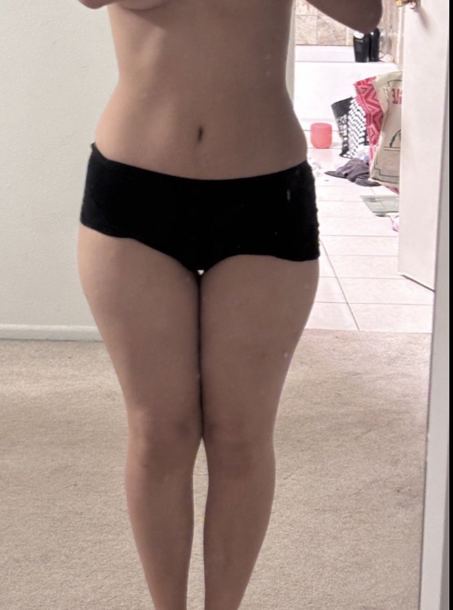 trillfatbitch's tweet photo. im bmi 21.7 rn, do you think i can achieve this build at 16-17? https://t.co/C29auFyh6u