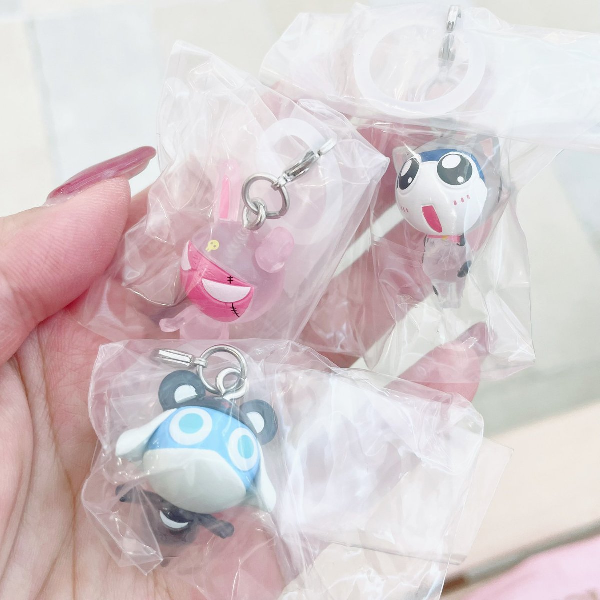 jinrou28's tweet photo. 【交換】ケロロ軍曹めじるしアクセサリー ～どうぶつ変身であります～

譲→タママ ドロロ ギロロ

求→ケロロ

郵送交換希望。只今出先のため後ほどID入り写真提示可能です。交換頂ける方宜しくお願い致します🙇‍♀️ https://t.co/63dXmVvByx