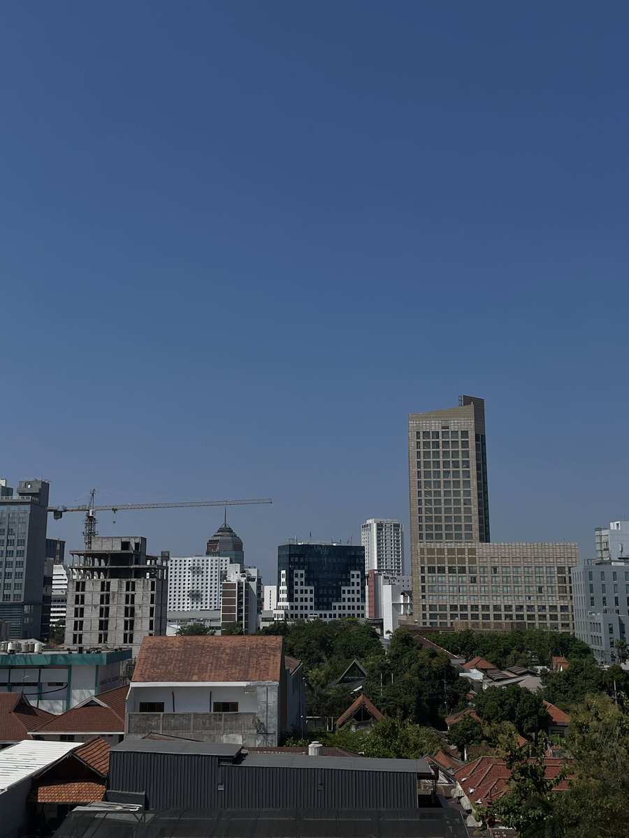 univerzefact's tweet photo. hello Surabaya https://t.co/531XIomPwg