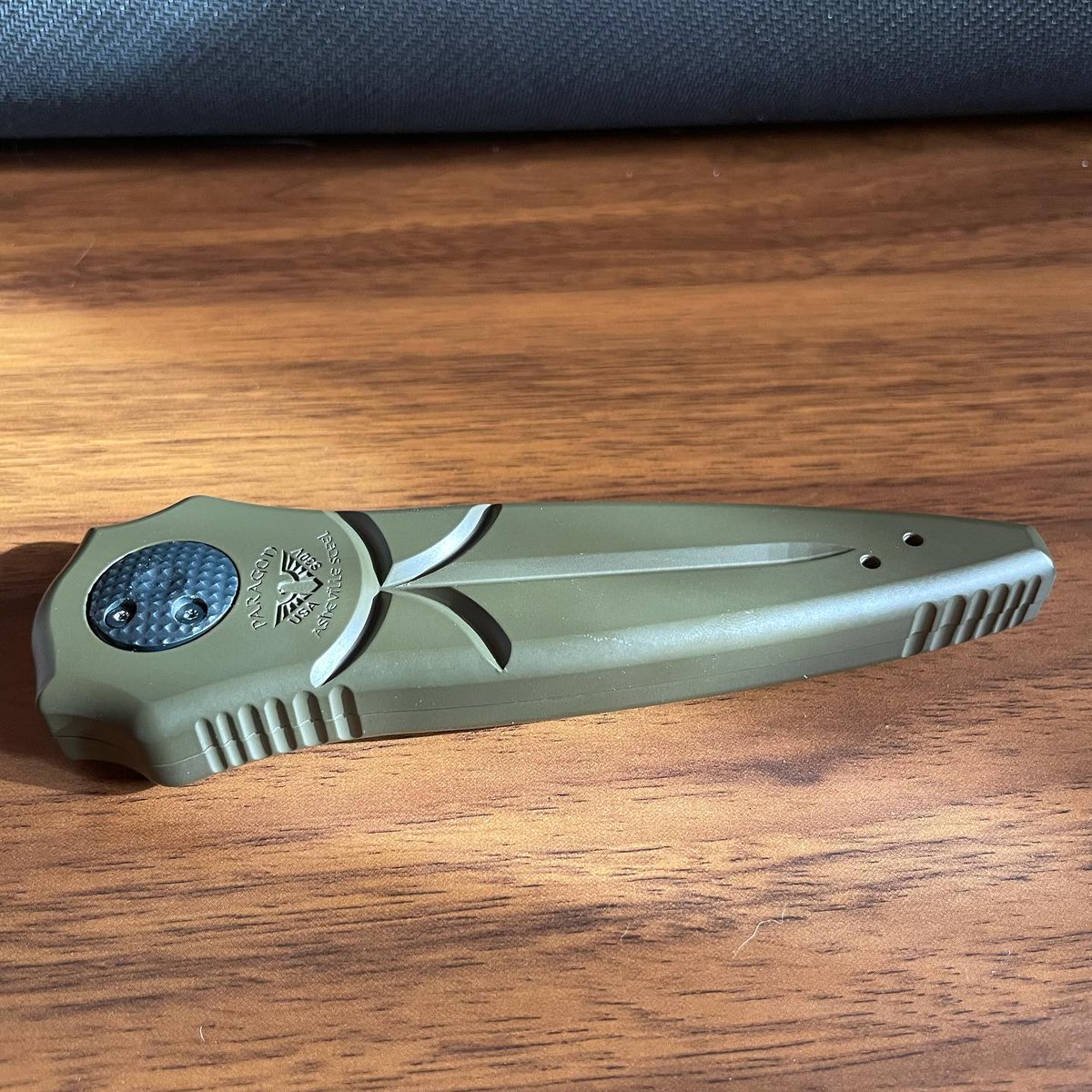 RegenaGestpbhs's tweet photo. Got the Paragon Warlock—this knife is incredible! https://t.co/QHypocuRrE
