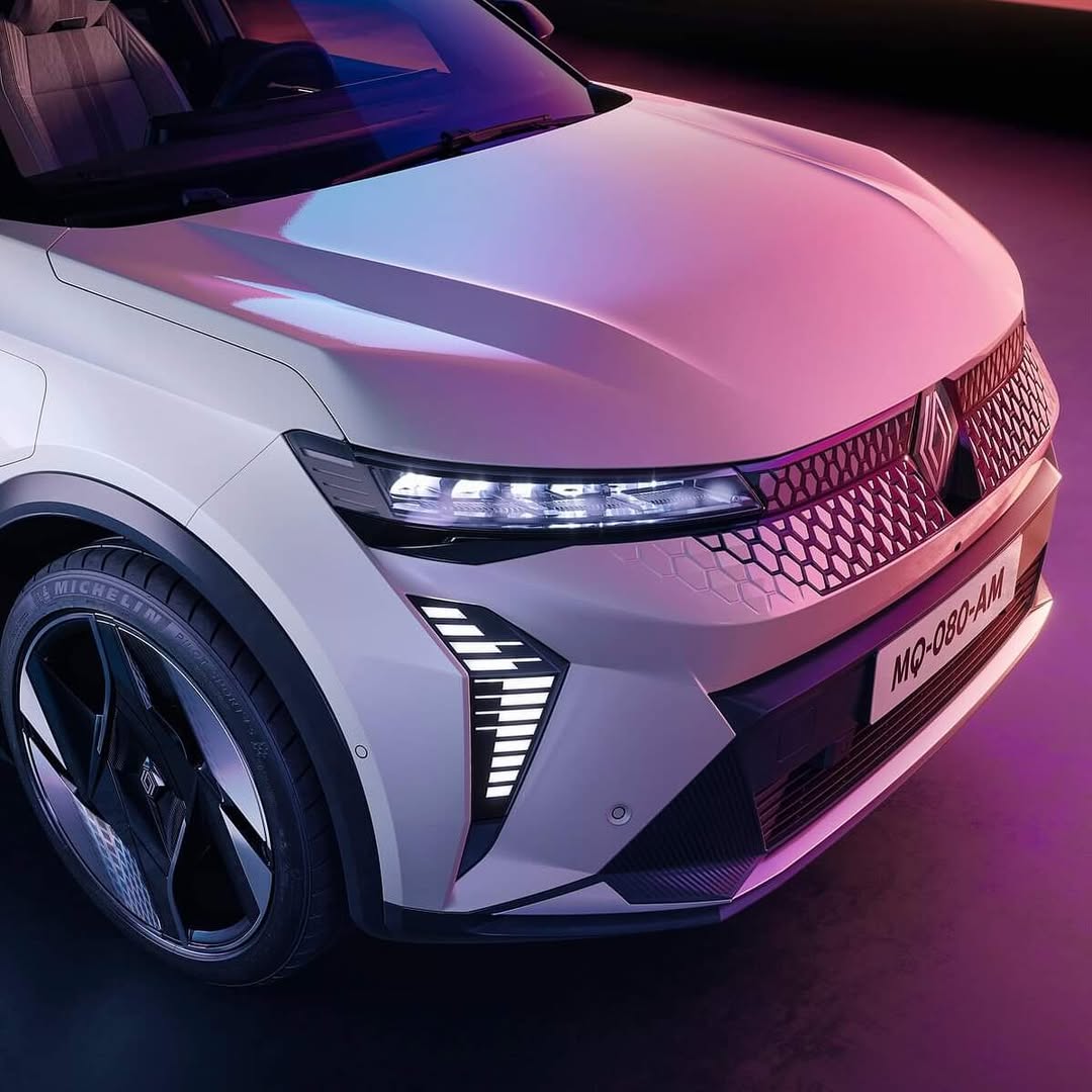 JessicaDal3r's tweet photo. Breaking News: The New Renault Scenic is now available to order through the Motability Scheme from a £1, 995 Advance Payment. Visit your local Renault Retail Group UK dealership. https://t.co/CA6ZuwgvUS