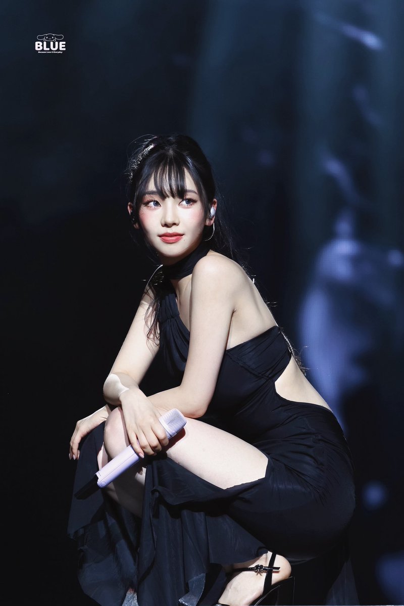 blue_karina_'s tweet photo. 260915 aespa 2026-27 LIVE TOUR -SYNK: COMPLaeXITY IN Hamilton

#카리나 #Karina
#에스파 #aespa https://t.co/Hx68wEsQzM