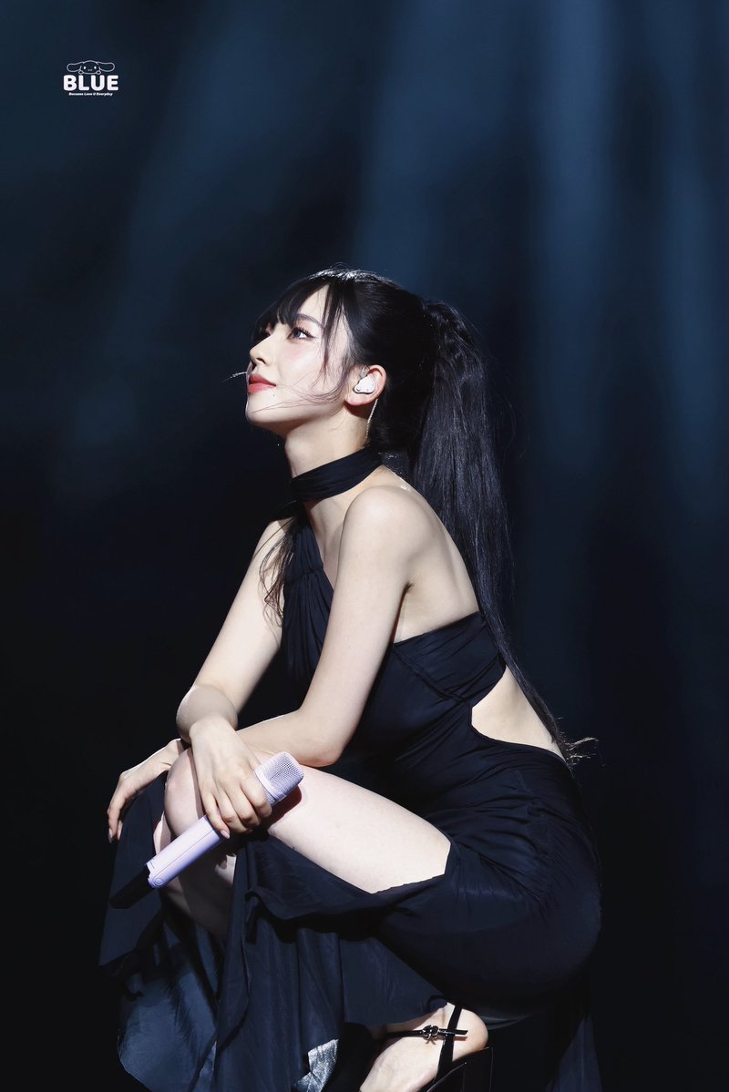 blue_karina_'s tweet photo. 260915 aespa 2026-27 LIVE TOUR -SYNK: COMPLaeXITY IN Hamilton

#카리나 #Karina
#에스파 #aespa https://t.co/Hx68wEsQzM
