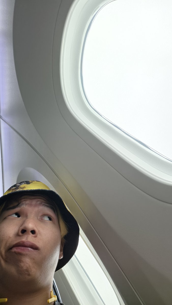 Bon_Capybata's tweet photo. 京都戦の動画アップしました！
激アツ展開の京の夜戦から5日､ボンはいま飛行機の中です✈️
ついに始まる､8年ぶりの「世界」を見据えた夢舞台！勝手に日本を､柏を背負って熱く戦ってきます🔥

https://t.co/XN4zyIsZ39 https://t.co/TTeb0Wde7m