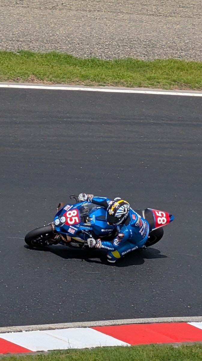 NB8C20's tweet photo. JSB1000は速いですね〜🏍️ https://t.co/PpRfgjfsWB