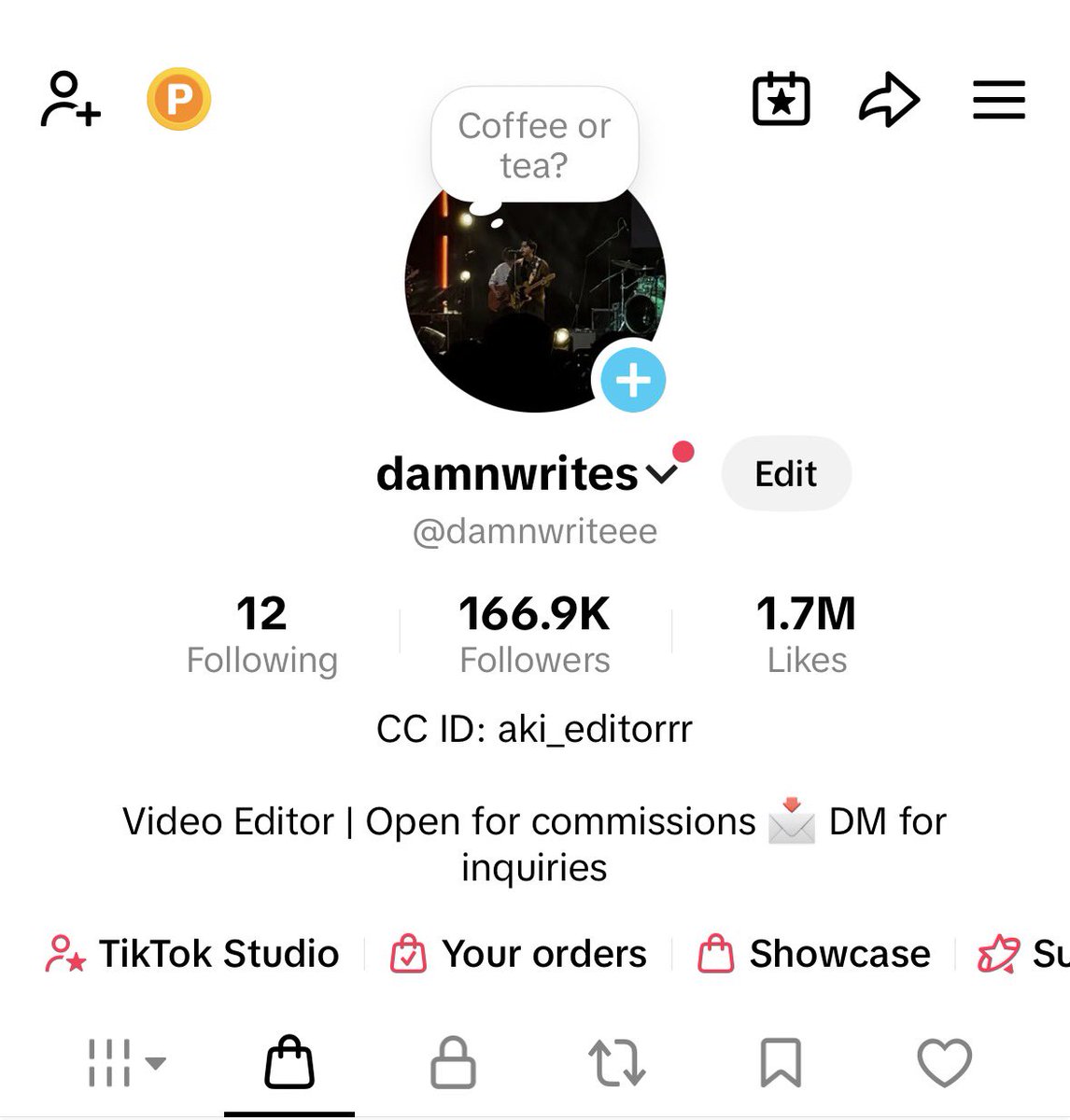 damnwrites_'s tweet photo. FOLLOW ME ON TIKTOK 👋 https://t.co/mffRPaupNU