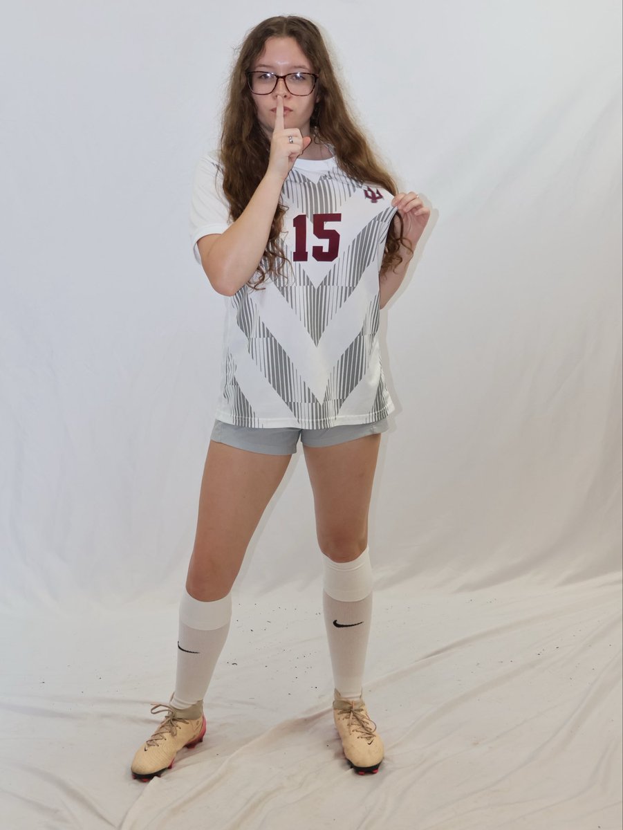 cierraaa__c's tweet photo. year 3 media day pics ! https://t.co/QTtXTDRFGM
