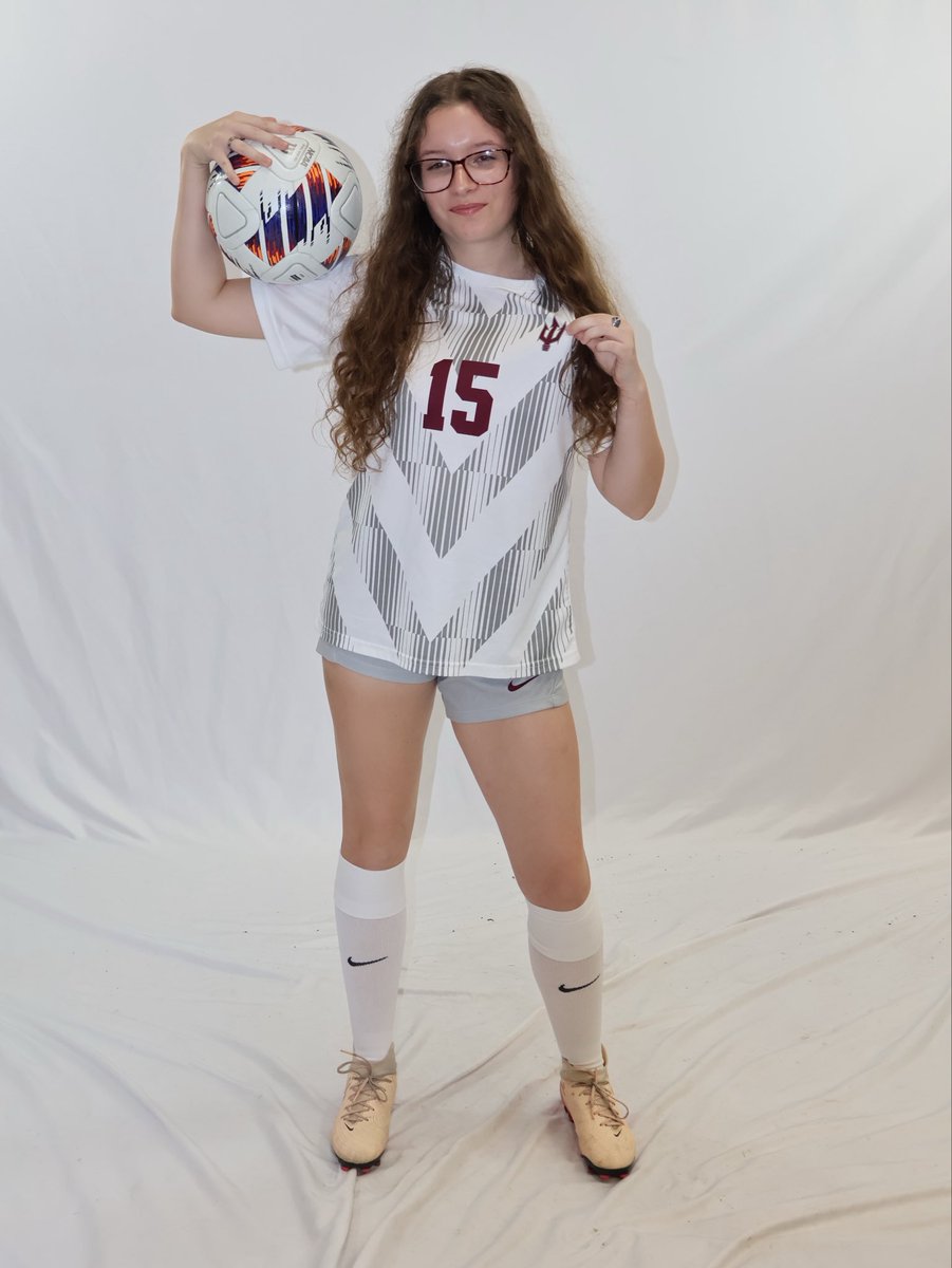 cierraaa__c's tweet photo. year 3 media day pics ! https://t.co/QTtXTDRFGM