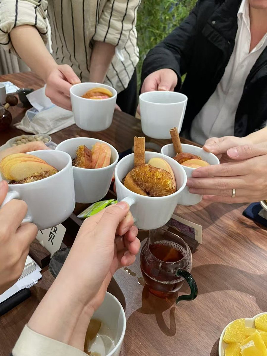 DiazBernad89805's tweet photo. Hanging out with my OG crew today—no filters, just laughs and the same dumb inside jokes we’ve had since high school. 10/10 best way to unwind! https://t.co/KydrPRBxFl