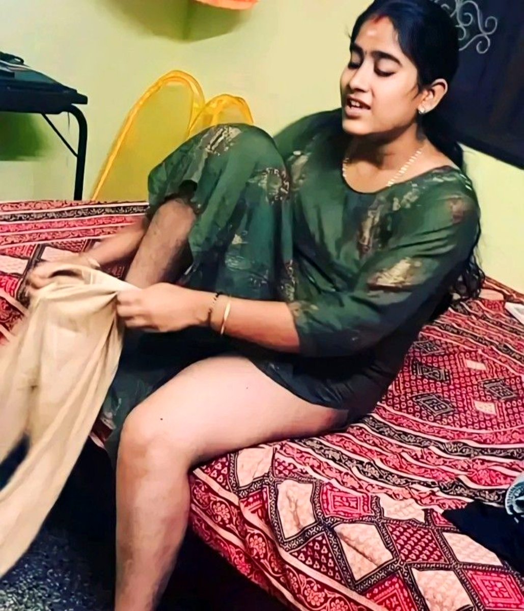 devils_queens's tweet photo. Wife dress changing 
#desi #wife #mallu #mature #aunty #homely #secret #naked #chuddi https://t.co/l7UlFNUbR4