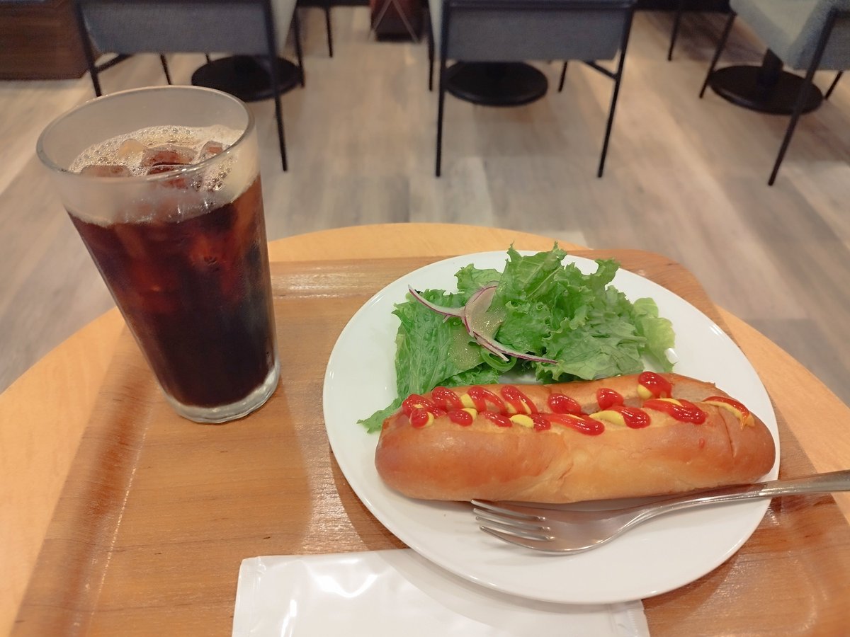 omu_081's tweet photo. 緊張しすぎて食べてないと落ち着かない https://t.co/qhwXPok8OX