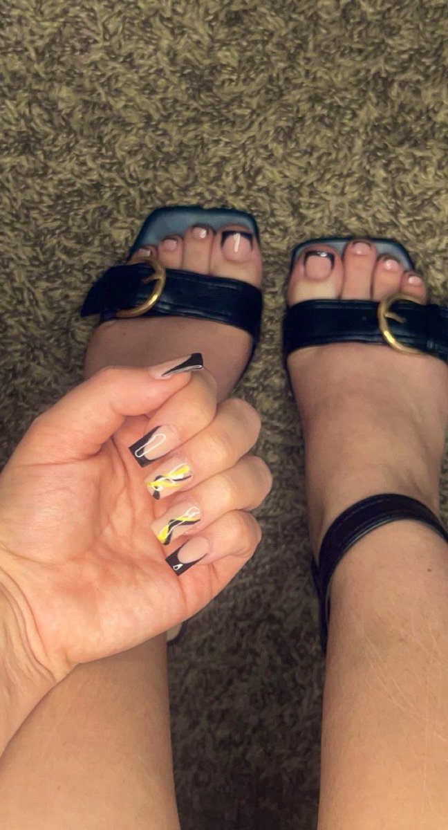 princesnicole0's tweet photo. I know what’ll make you late night foot bitches relapse. 🫦 I feel you getting weak in the knees already. 🦶🏻🧎‍♂️‍➡️

• footworship • feetcustoms • footfindom • paypig • cashcow • whalesub • findom https://t.co/IdeX4Hq88f