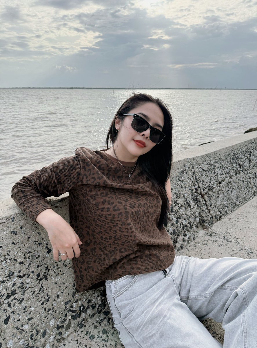 Oil455's tweet photo. หล่อพอรึยังคะ แบบนี้เธอชอบไหม🥹🥰 #ชอบผู้หญิง #ชอบผู้หญิง #wlw https://t.co/xSvH3DlPBO