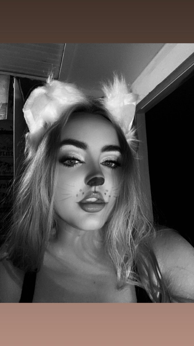 luvrmcre's tweet photo. hiii!

new intro, not new :)

♡ boo
~ 22 // female // mdni~18+
~ pokemon, marvel, traveling, harry potter, concerts!
~ pet play! 

~ let’s be moots! i need more friends

♡/↻ to say hi :)

#moothunt〃・ #promotwt #nsfwtwt https://t.co/skIrs2ny1l