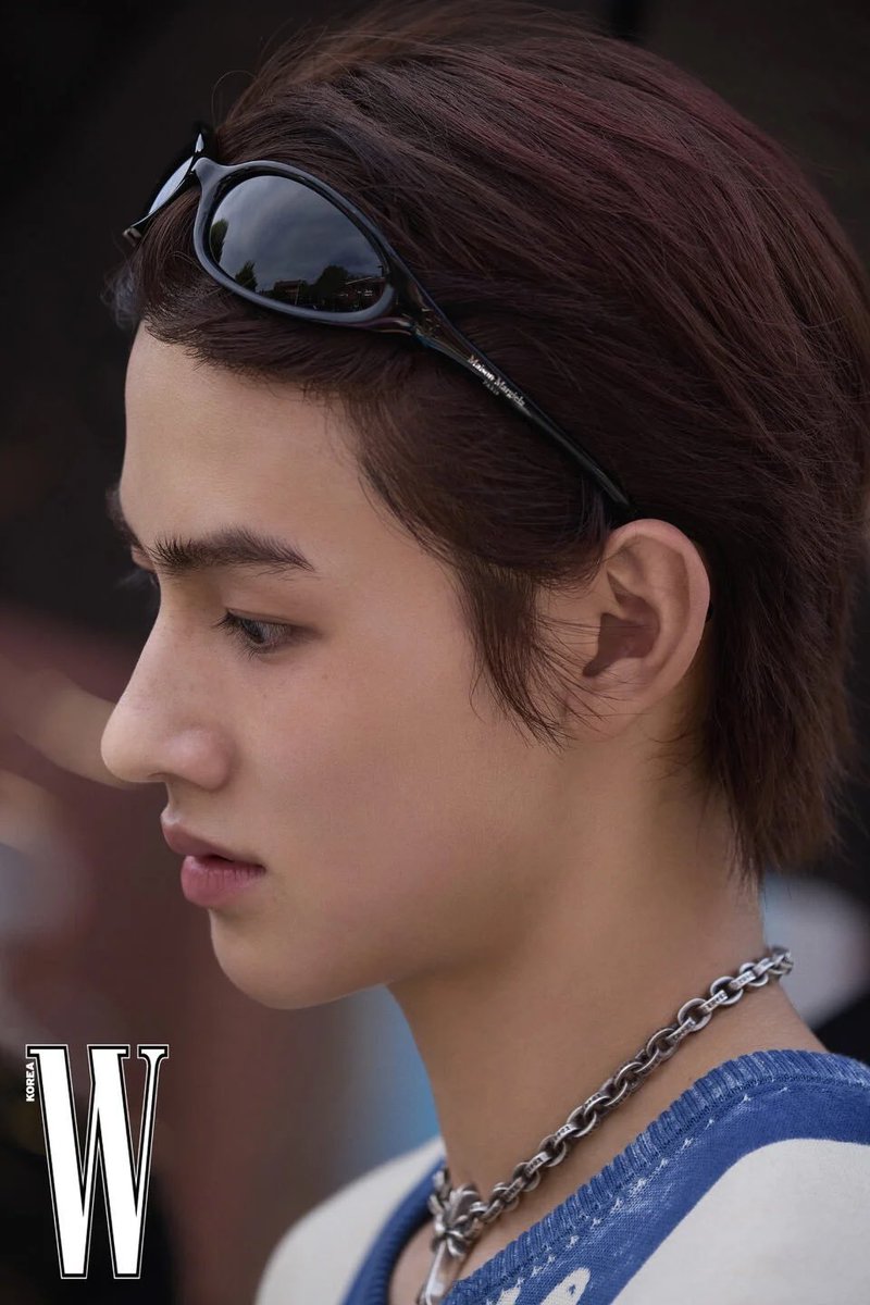 oseanmendes_'s tweet photo. falling in love with eom seonghyeon’s side profile again and again and again ⭐⭐⭐⭐⭐ https://t.co/C2PtybACf1
