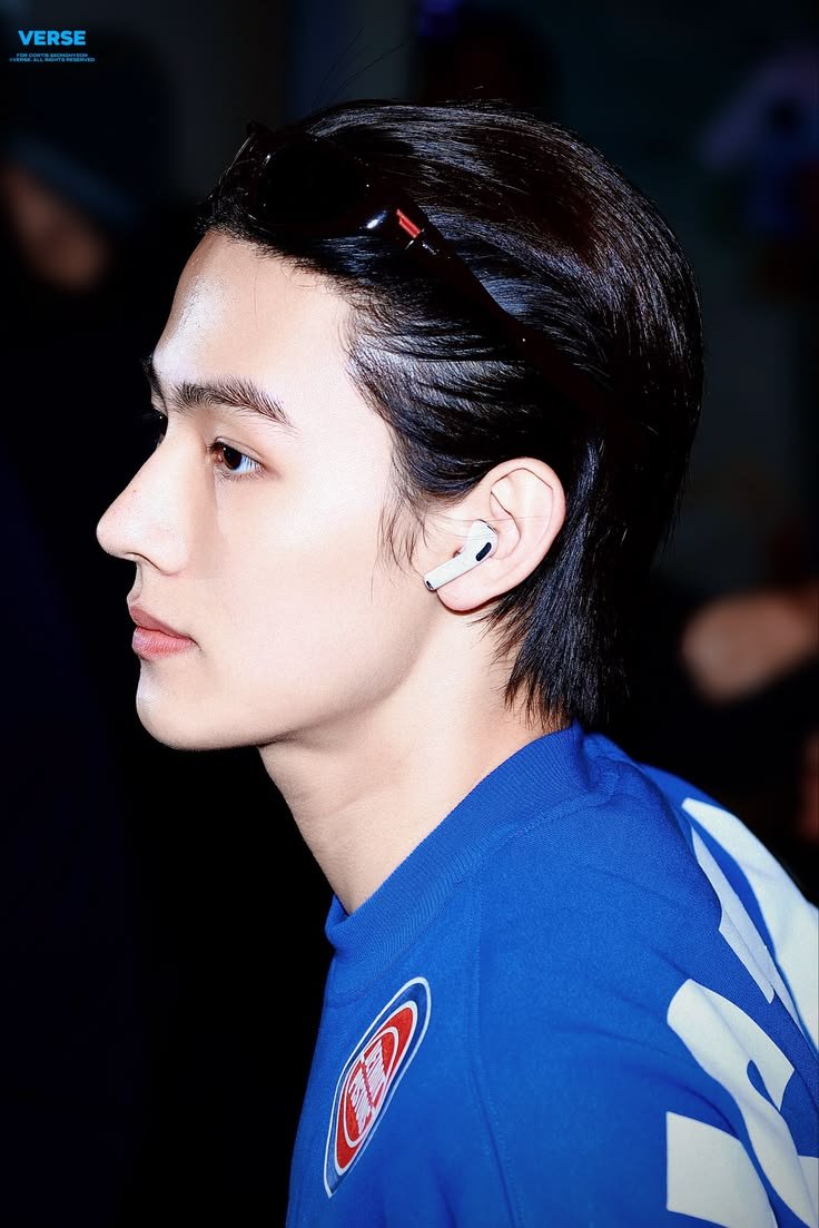 oseanmendes_'s tweet photo. falling in love with eom seonghyeon’s side profile again and again and again ⭐⭐⭐⭐⭐ https://t.co/C2PtybACf1