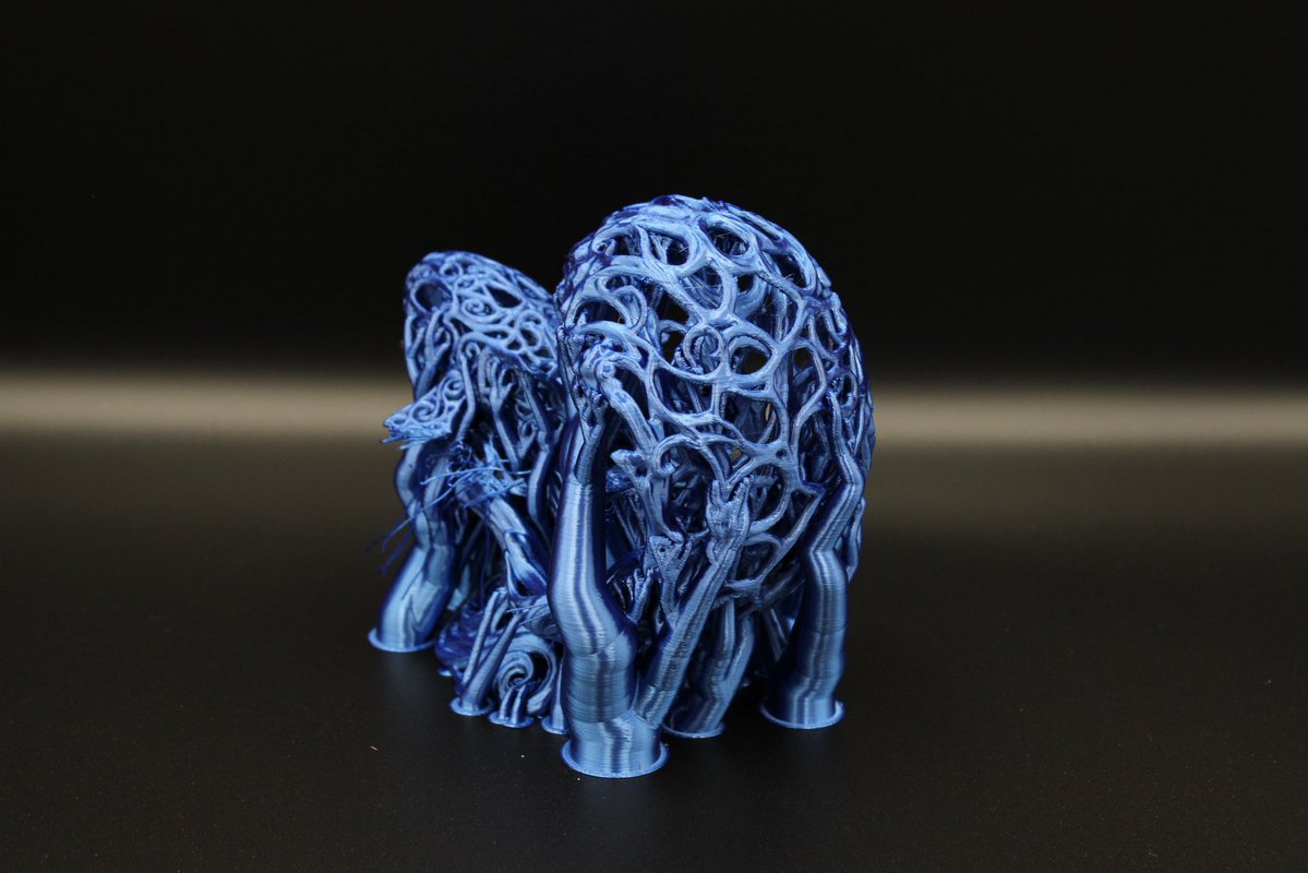 joedubsg's tweet photo. Longest print I’ve done - EASILY the longest clean up too.  Check to see how I did on my YouTube! 

#3DPrinting #pokemon #kyogre https://t.co/ieiYJOMjeB