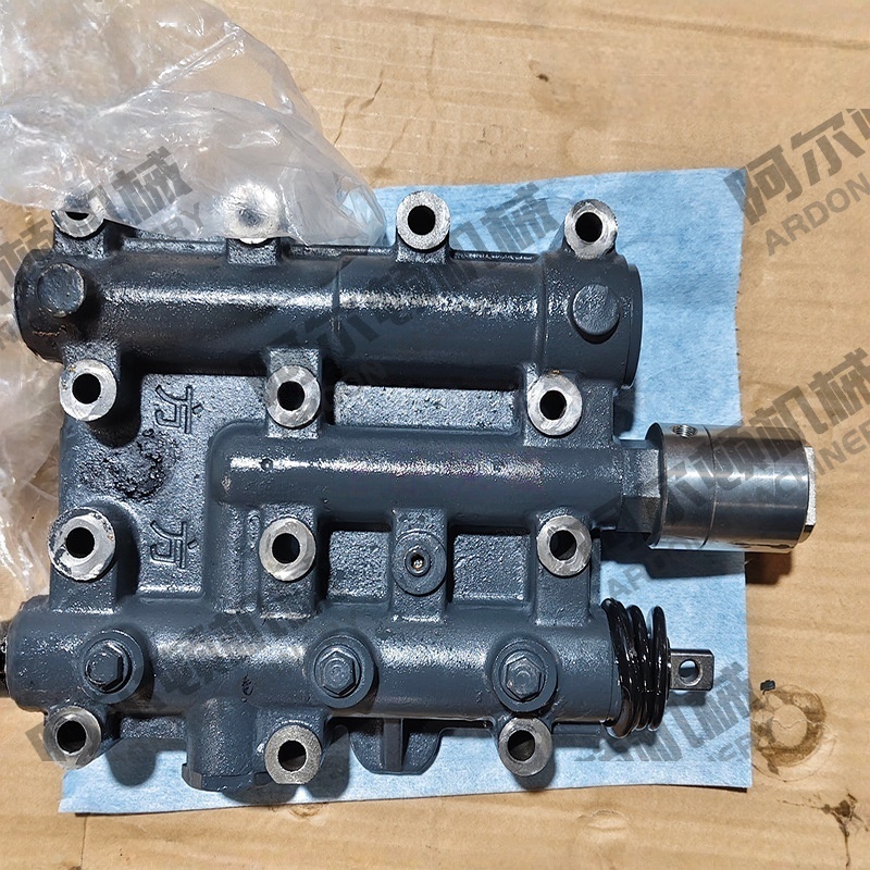 ArdonMachinery's tweet photo. 61C1726 Transmission Control Valve, original hydraulic part for 856H wheel loader.
Accurate hydraulic control &amp; smooth shifting. Built for heavy‑duty conditions, reliable OEM replacement for machinery maintenance.
 #ConstructionMachinery #SpareParts 
👉 https://t.co/vqfg33mXuc https://t.co/44daOVjPmW